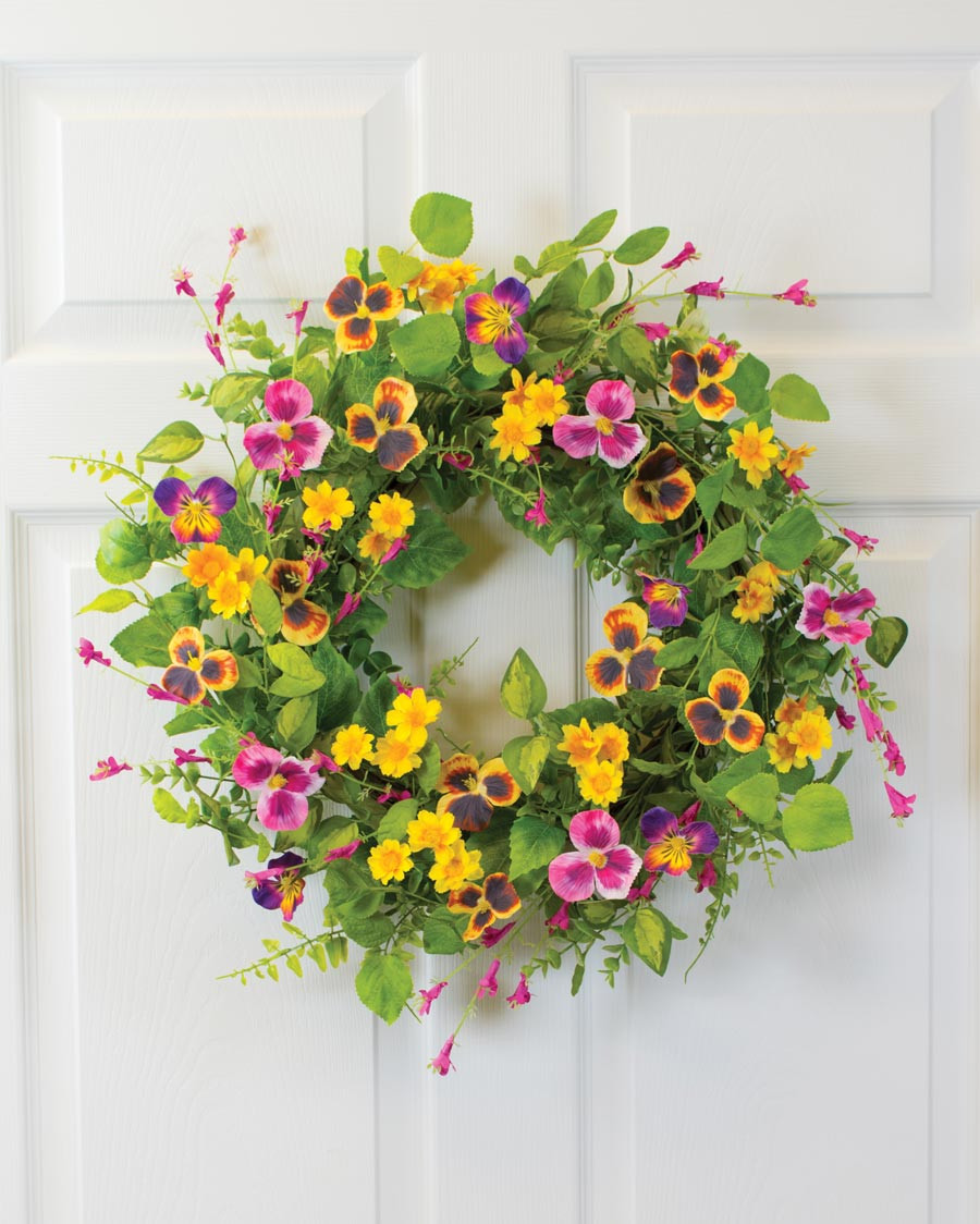 Pansy & Daisy Wreath