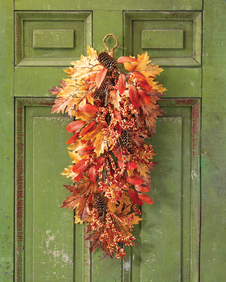 Harvest Berries & Pinecones Artificial Autumn Teardrop