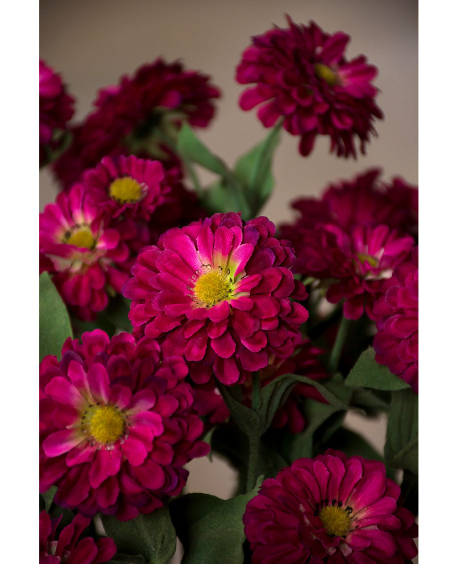 24" Zinnia Silk Flower Stem